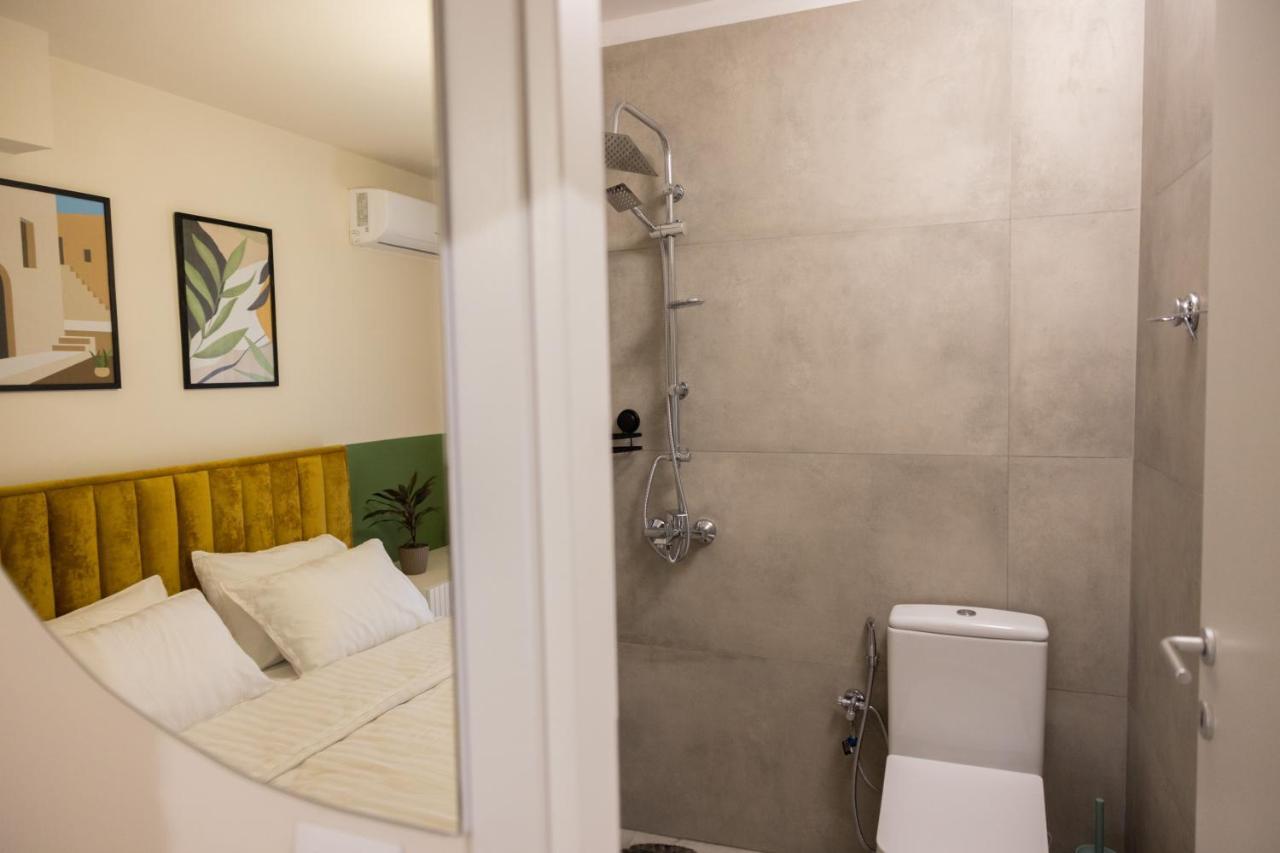 Three Doors Apartments, Kiwi 1+1 Apartment ティラナ エクステリア 写真